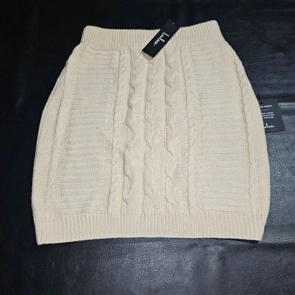 NWT Lulu's Womens Cream Knit Sweater Skirt Small